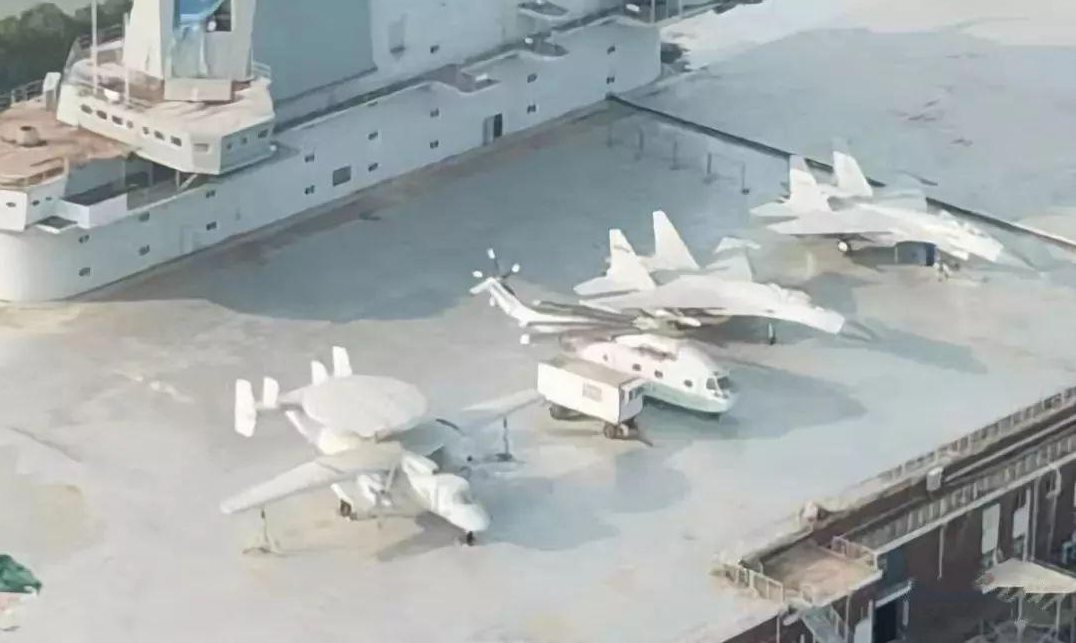 臺灣：解放軍航母來了，海軍發(fā)言人：別怕，這才是開始