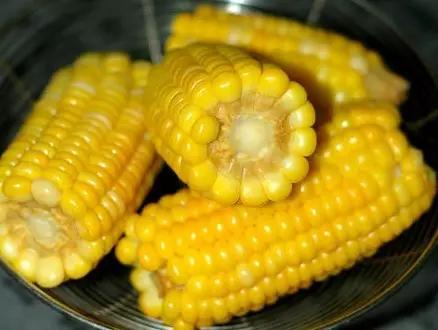 Don’t steam the tender corn. The chef teaches you a new method. It is sweet and crispy, and 5 corns are not enough at a time.