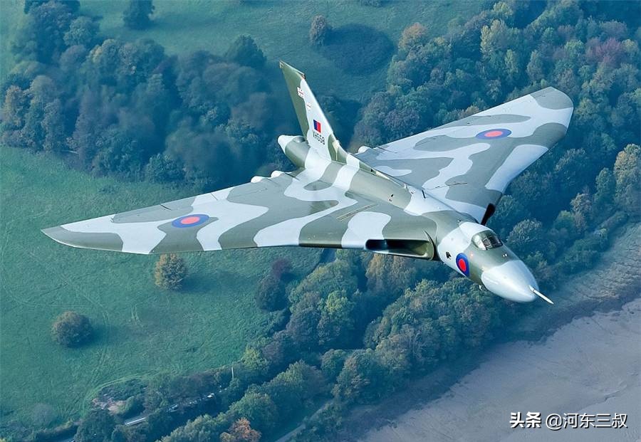 轰-20没等到，俄罗斯PAK-DA隐形轰炸机开始反超明年完工
