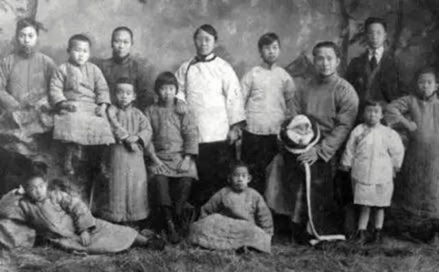 “汉奸”汪精卫旧病复发日本去世，留下2子3女，现在过得怎么样