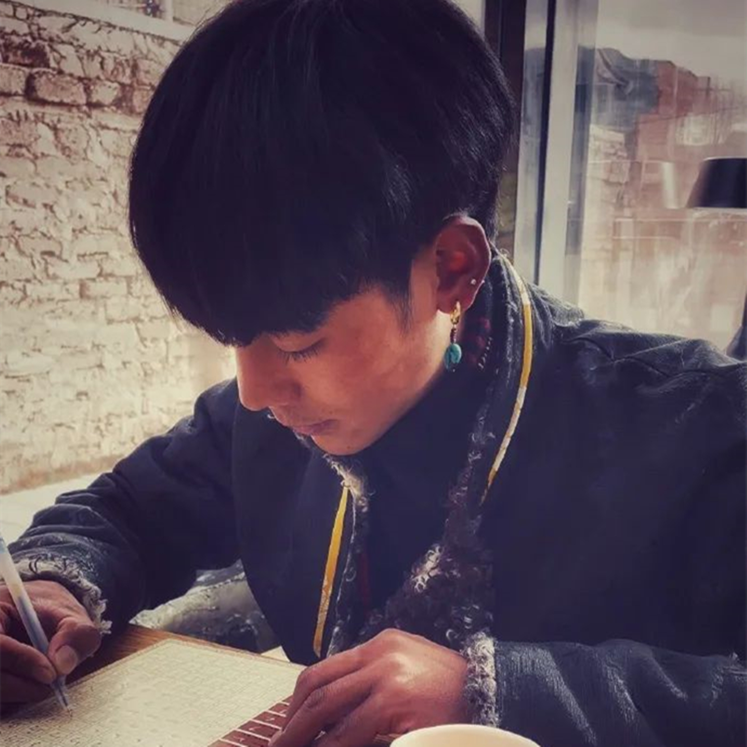 Ding Zhen " domestic background " meet with exposure, with the imagination in different: Have his moment to lean lot not only