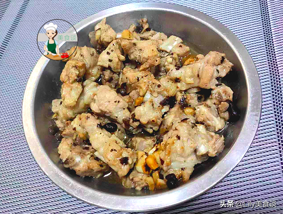 图片[11]-蒜蓉豆豉蒸排骨做法步骤图 鲜香嫩滑多汁-起舞食谱网