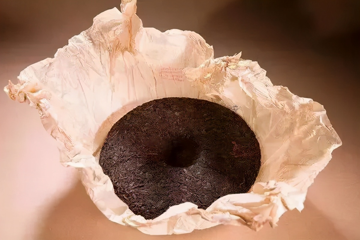 普洱茶饼里长"茶虫",还能喝吗?