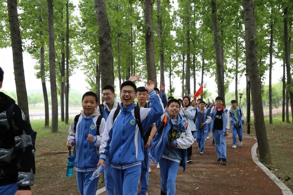 许昌市第一中学怎么样?开展2021年远足活动(图6)