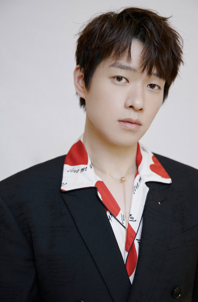 《人生若如初见》开机，演员阵容吸睛，魏大勋