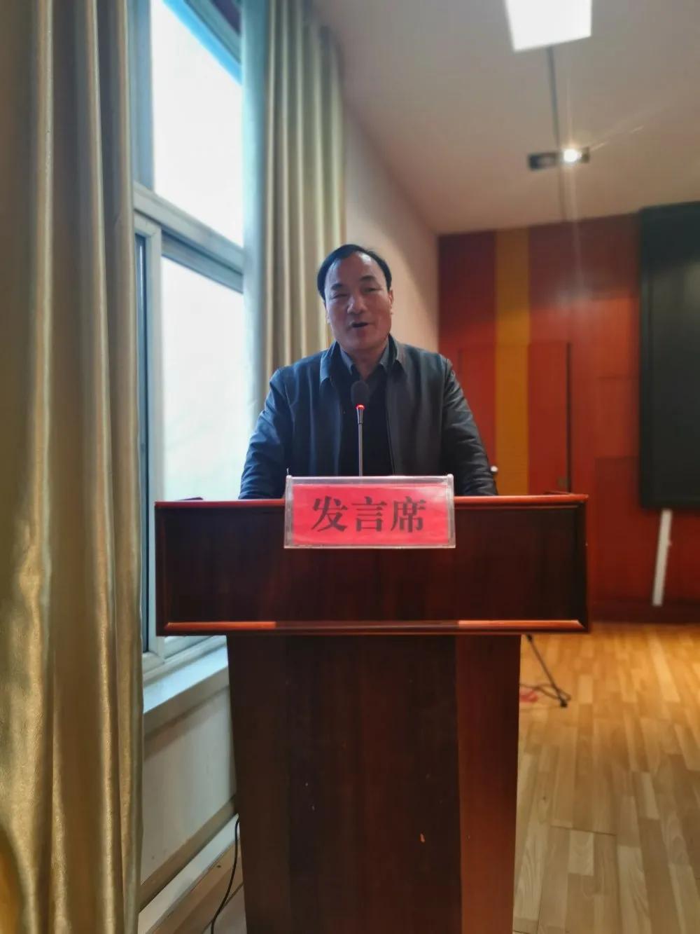 兰陵县新兴镇到兄弟乡镇考察学习