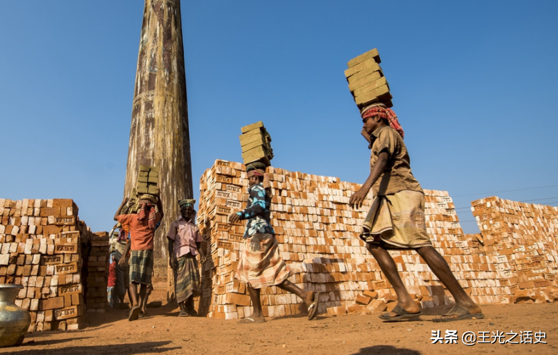 比印度还脏乱差，人口超1.6亿的孟加拉为什么如