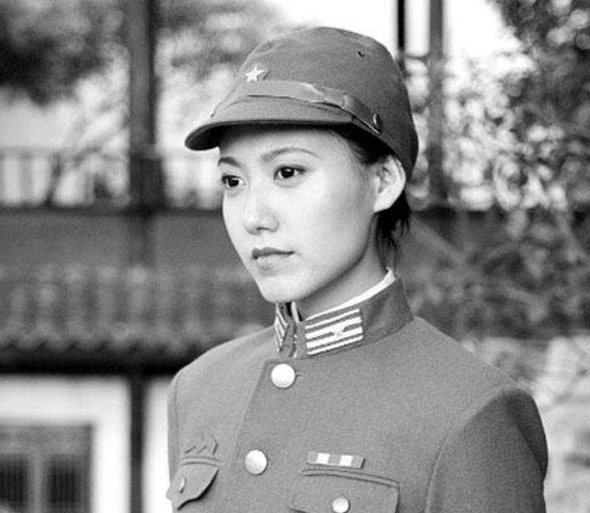 日军女间谍死不供认，戴笠拿出一样新刑具，女