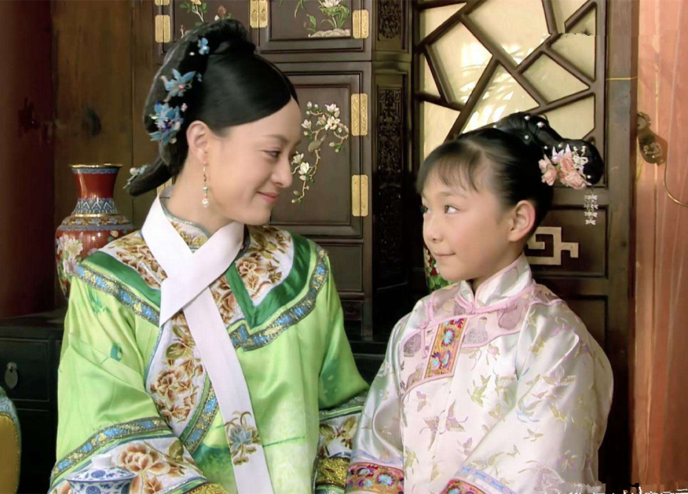 8对“抱团挣钱”的姐妹花，个个有钱，李冰冰姐