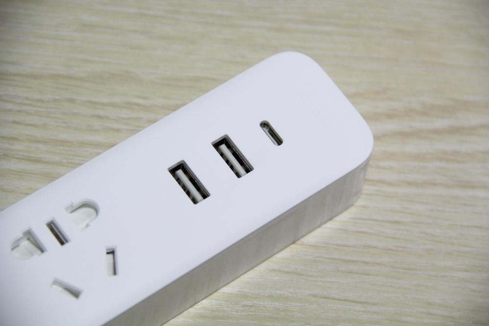 59元小米新款插线板：有USB口、有Type-C口，还支持20W快充