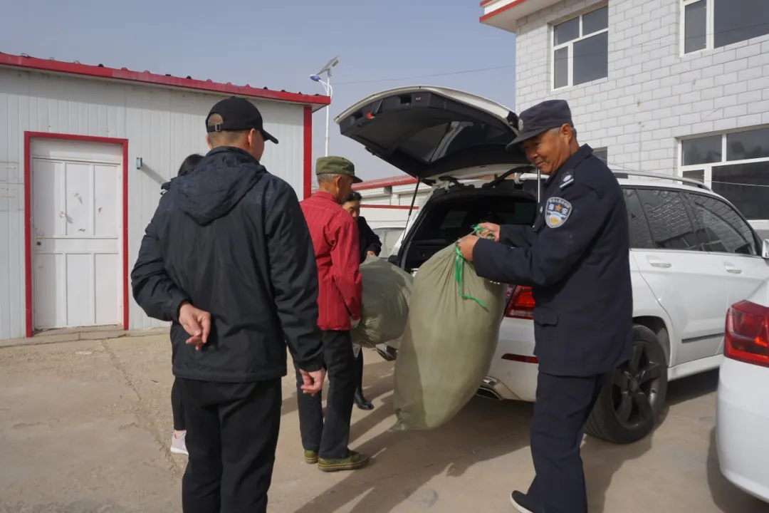 张家口捐赠棉衣圆满收官｜鱼鳞病家庭棉衣捐赠活动继续