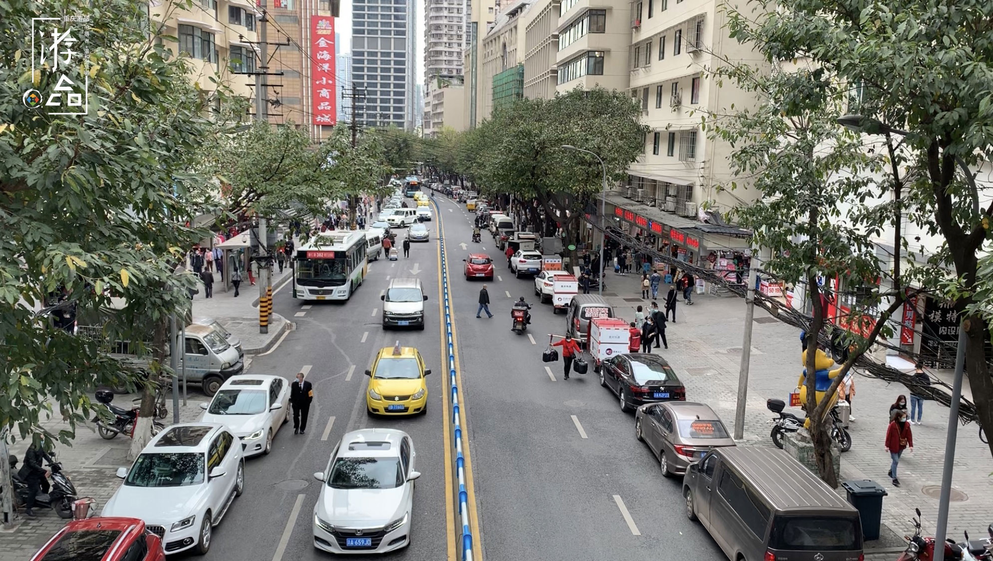 重庆科城路出现“智能停车大楼”，上下共7层，可缓解堵车问题