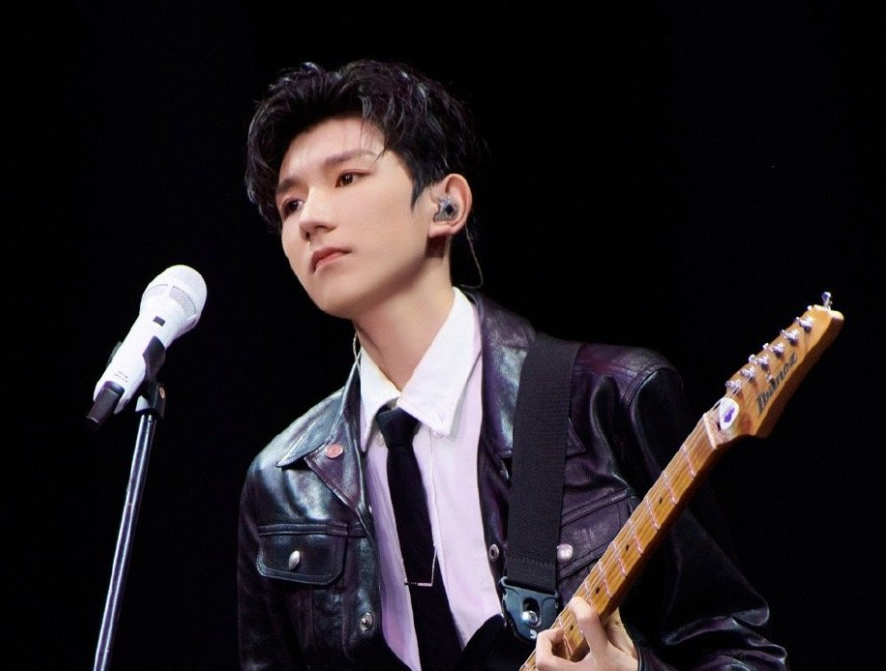 东方卫视618晚会，王源留学归来后首秀，观众评