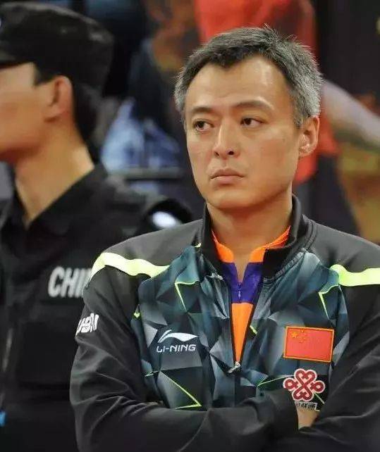 国乒主教练秦志戬,为培养马龙熬白了头,他的执教水准属于顶尖级 