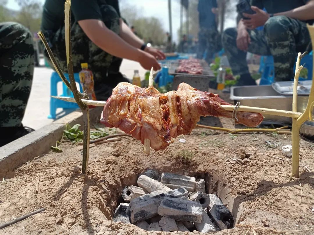 侯<a href=http://www.cngansu.cn/news/ target=_blank class=infotextkey></a>ܶѵѵʻԱѵӣӪBBQ һζ