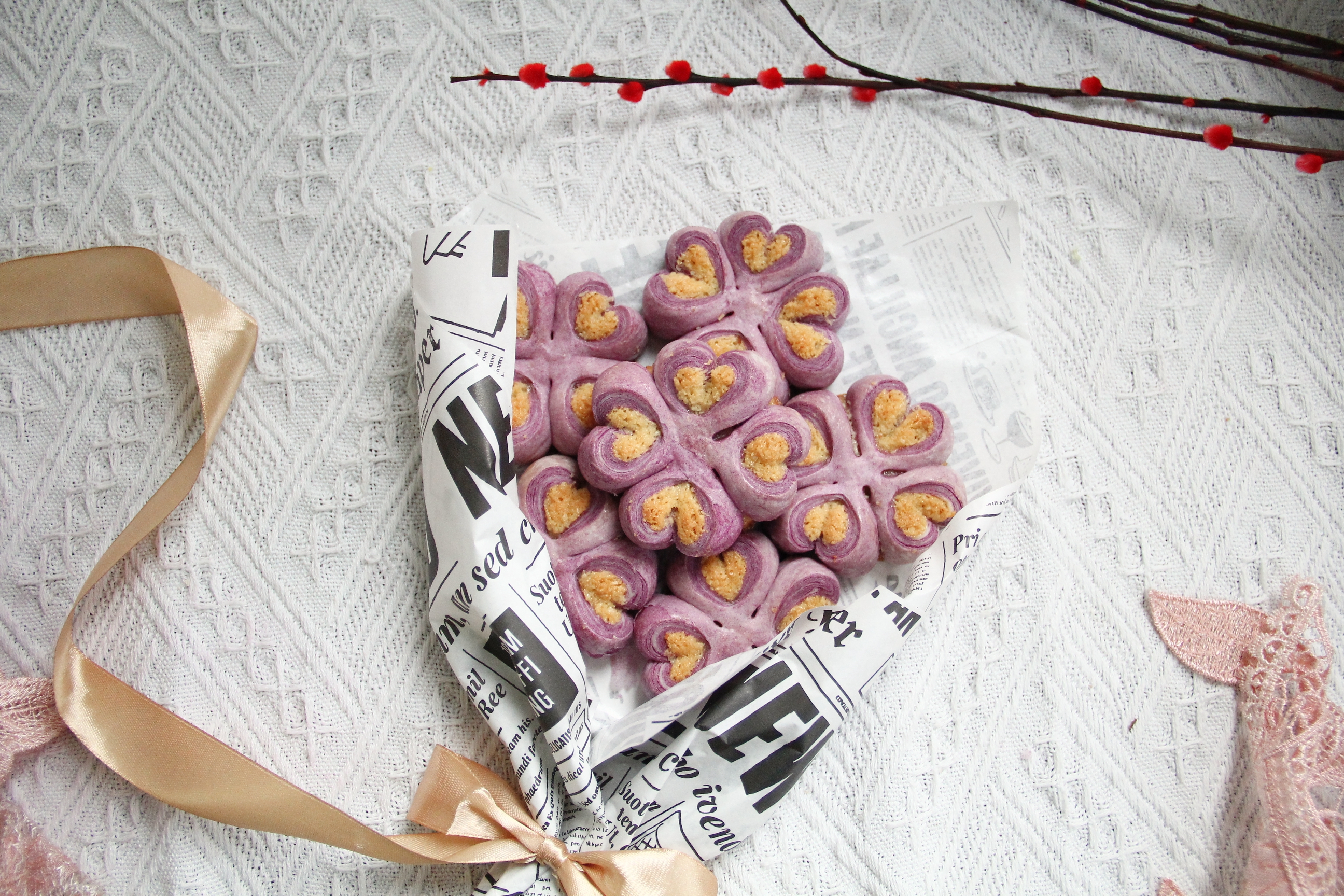 紫气东来，新年紫薯开运酥，每一口都是爱你的形状，层层酥脆