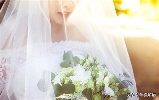 婆婆三十萬，每月問兒媳要三千，給兩千丈夫反對妻子：你還靠我養