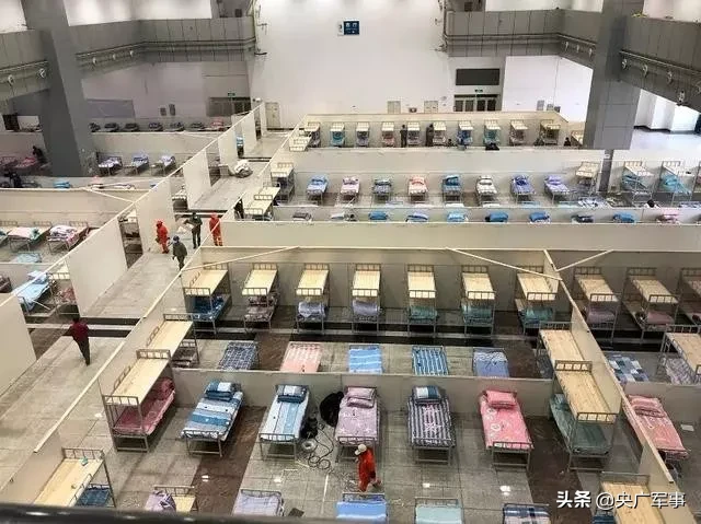 军队代表委员：弘扬伟大抗疫精神，把人民至上