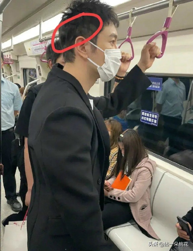 明星们之间的这种“营销”模式，你看明白了吗？