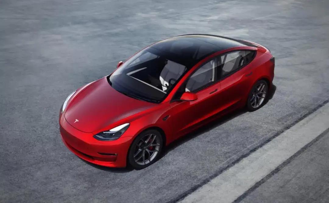 Model 3直降1.5万，等等党又赢了！网友：特斯拉才是良心企业