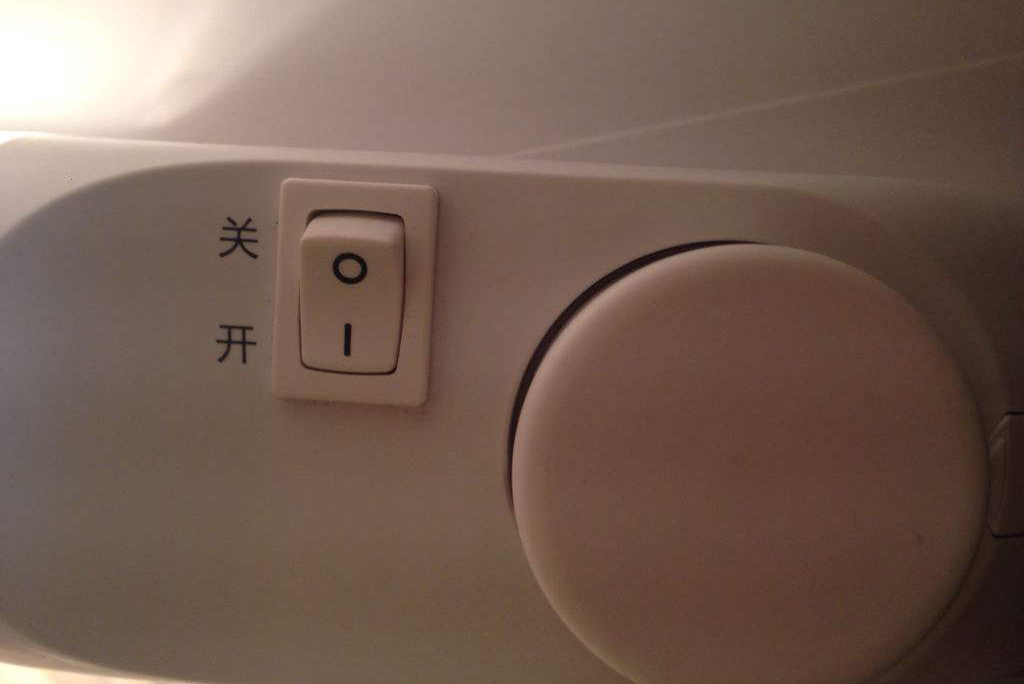 冬天来了，冰箱怎么调节温度？能否停掉？做错可能会损坏冰箱