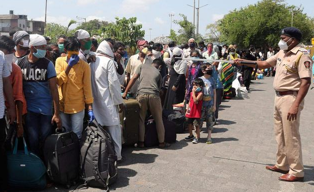 印度已是�毒窩�？ 確診突破千萬之際，約翰遜也反悔拒絕前往