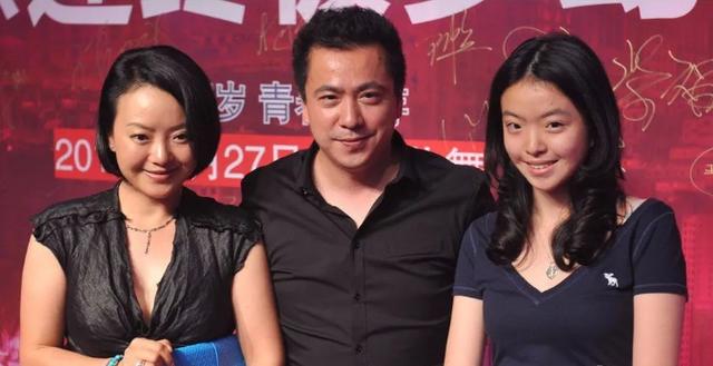 13岁\"华谊小公主\"王文，也疯狂追星，看