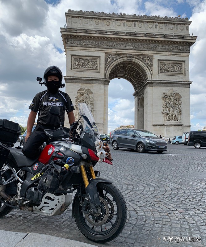 曾帮岳云鹏推戏，儿子郭麒麟却接了十余档综艺