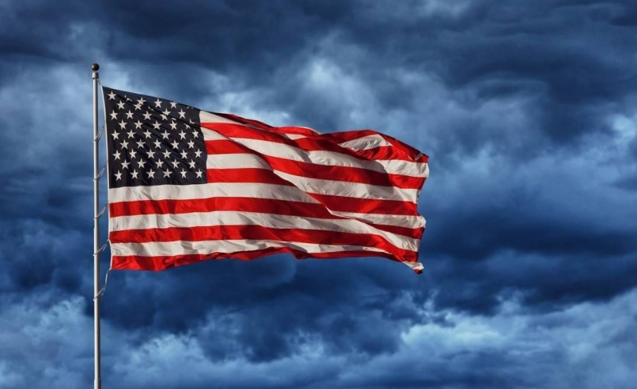 被迫妥协？约翰逊要求审查“中企收购英国芯片厂”，英国腹背受敌