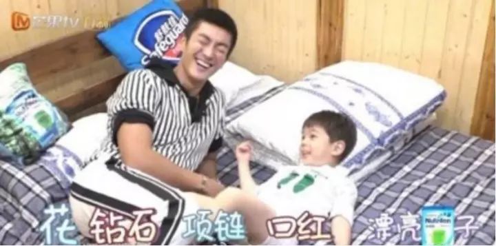 6岁嗯哼近照大变样，杜江乐了：最好的教育，是儿子越来越像老子