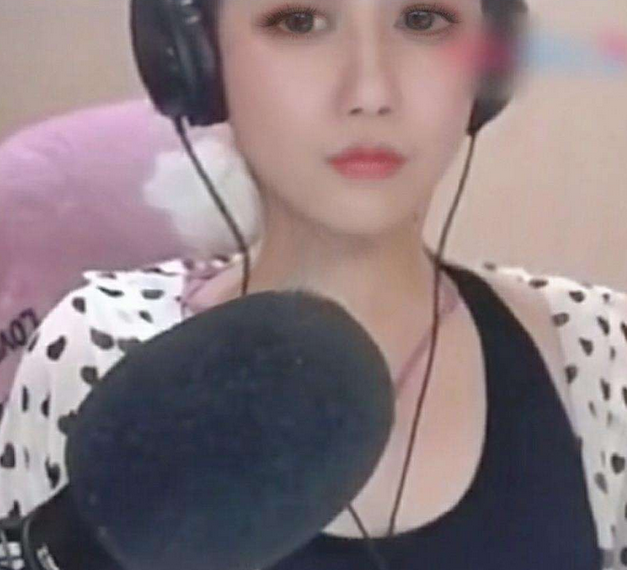 Is electric contest goddess Qiao Biluo? Contrast of female explanation spot became old 20 years old, netizen: The illusion is undone