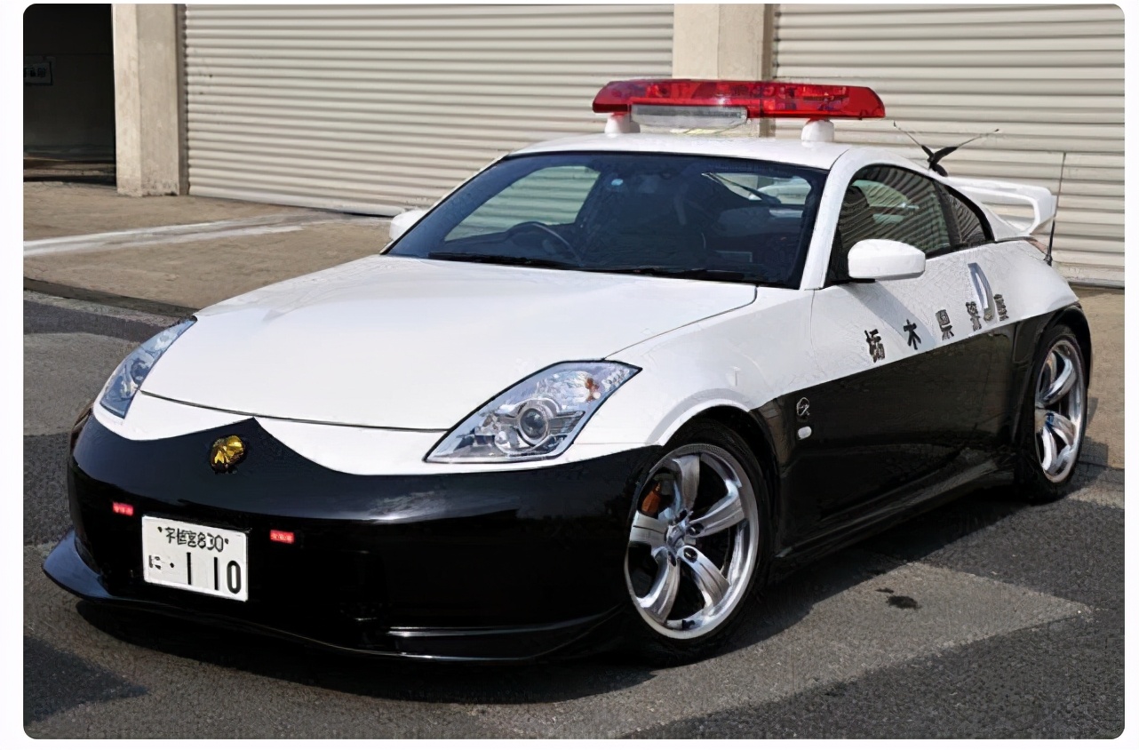 日本警车型号都在这了，丰田本田马自达，全是
