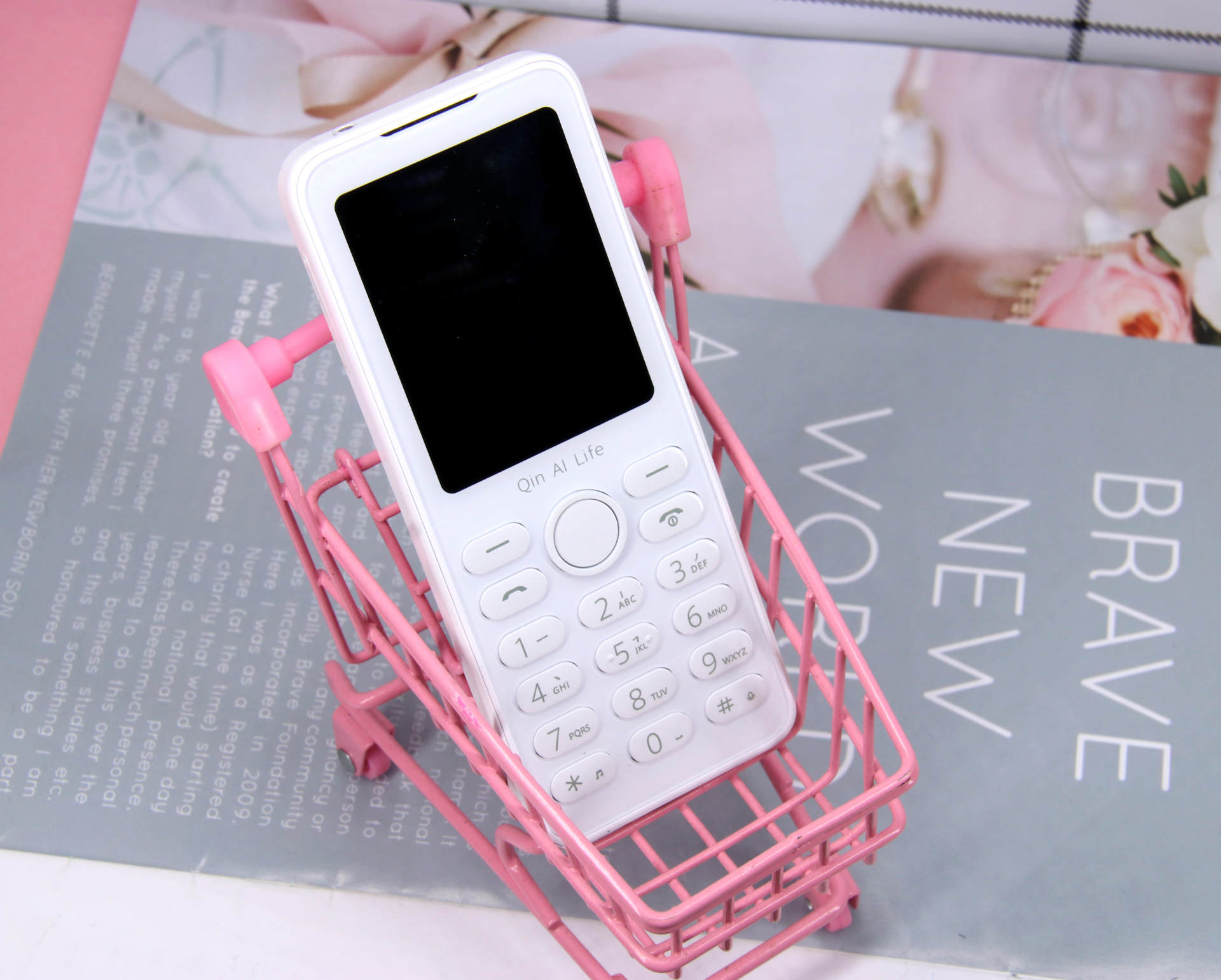 简单纯粹、小而精致，多亲AI电话F21s,自带潮流属性