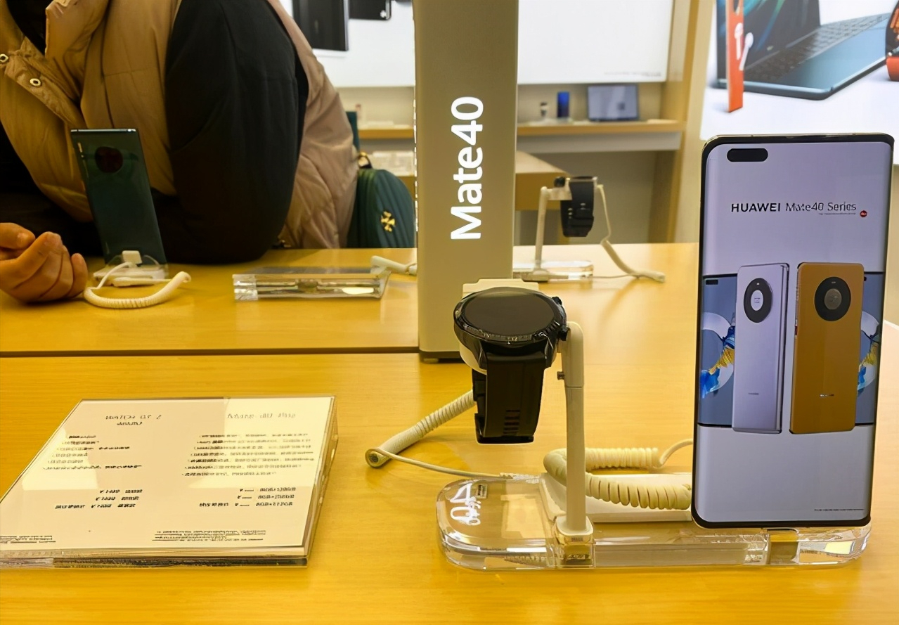 鸿蒙升级标准出炉，华为说到做到，“花粉”可