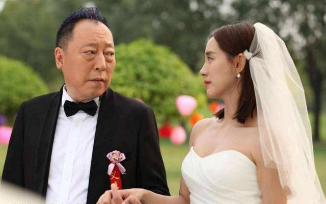 倪大红妻子叫倪炜