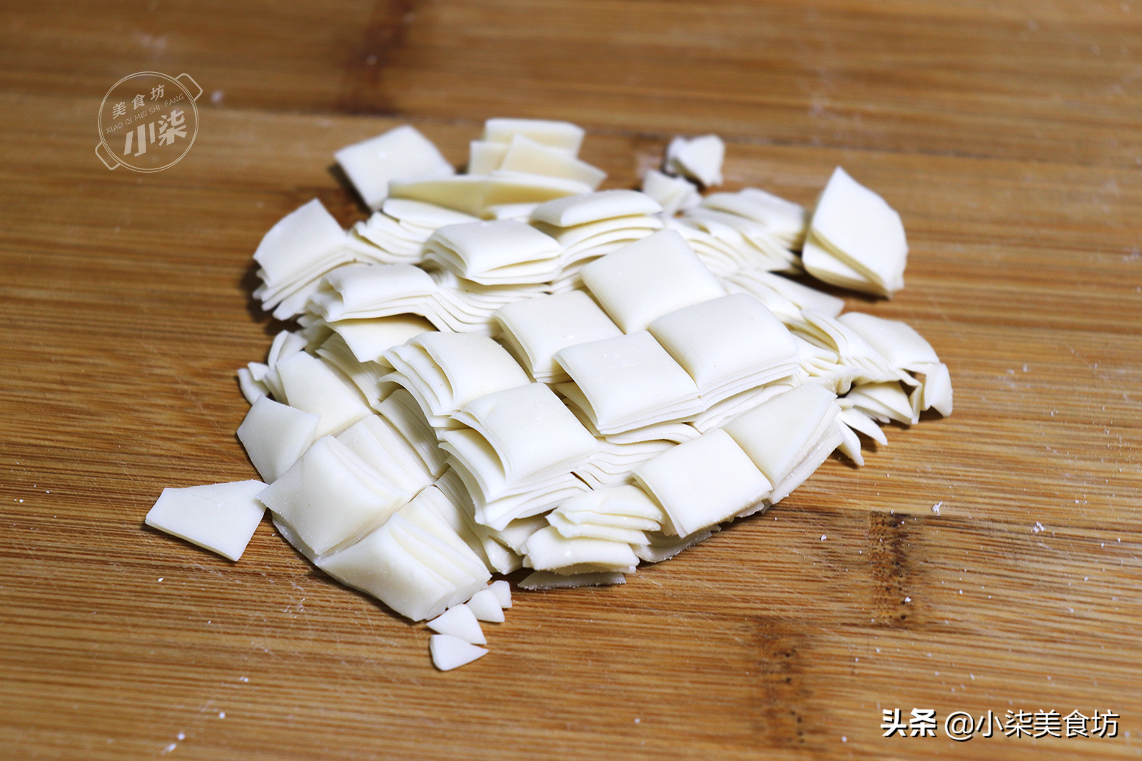 图片[4]-饺子皮扔进油锅中 瞬间变美食 我家一周吃5次 比买的都解馋-起舞食谱网
