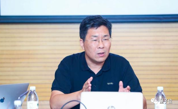 北京全无人RoboTaxi收费！一趟30块，1500人已抢座打卡