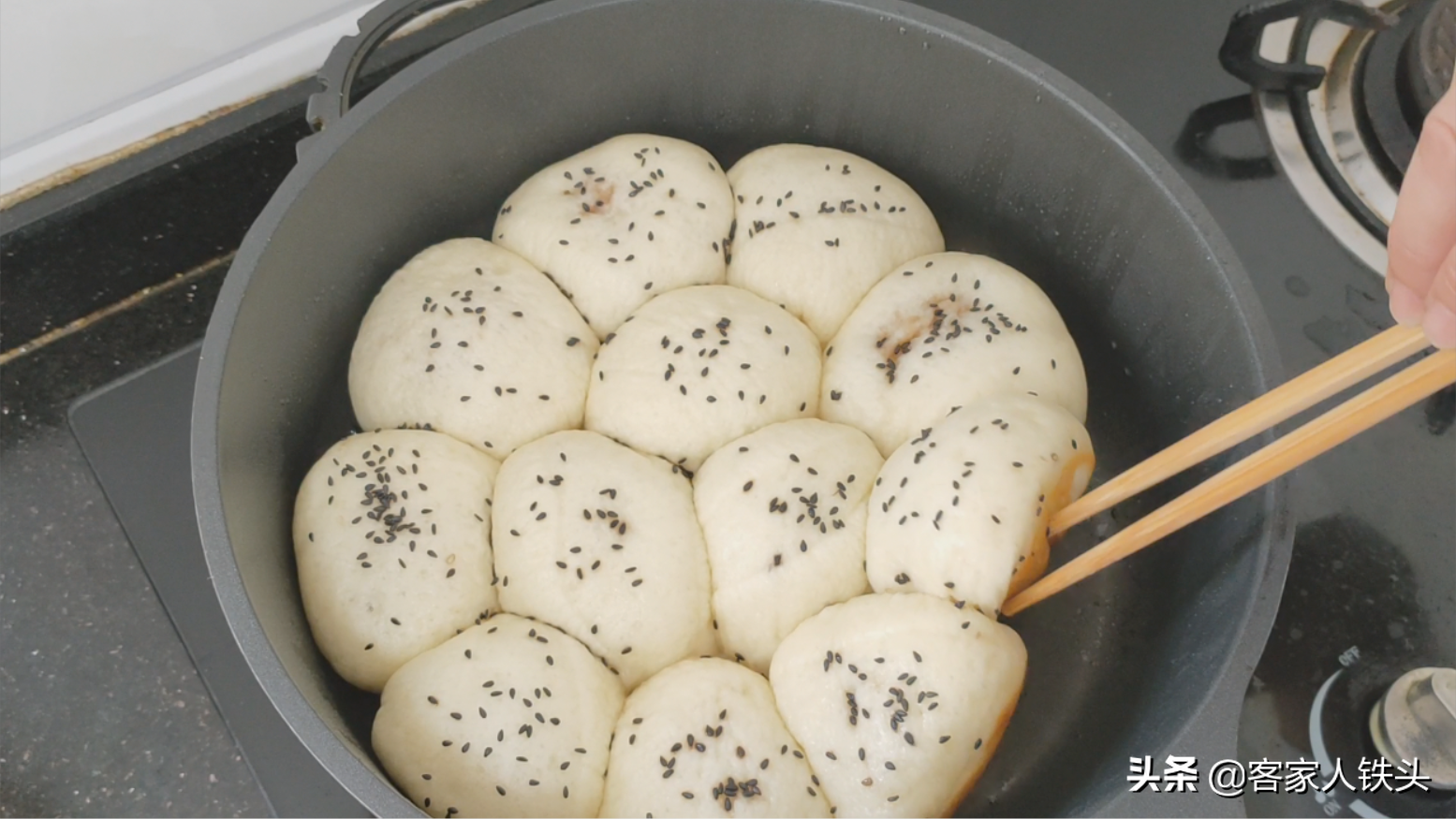 我家孩子隔三差五點吃的早餐做法，鬆軟又酥香，很多人一次吃5個