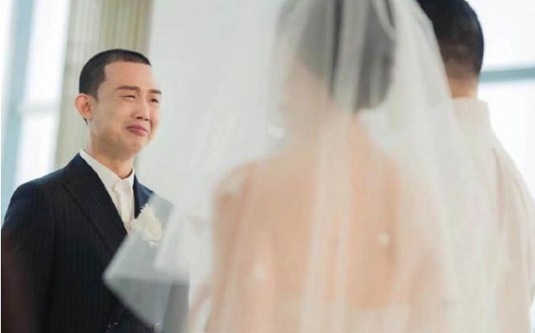 18岁接济男友，22岁结婚，24岁生子，她用6年降伏