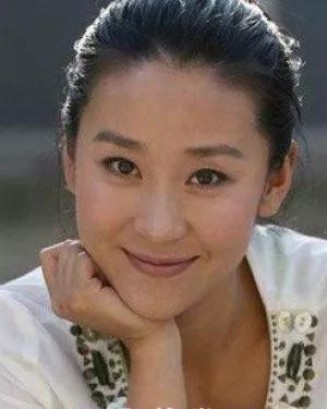苗圃，曾与罗晋相爱，嫁入豪门后却被称“大妈”，梦醒时可后悔？