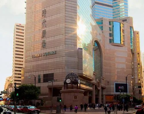 在香港拿下3000亿家产的，宁波男人
