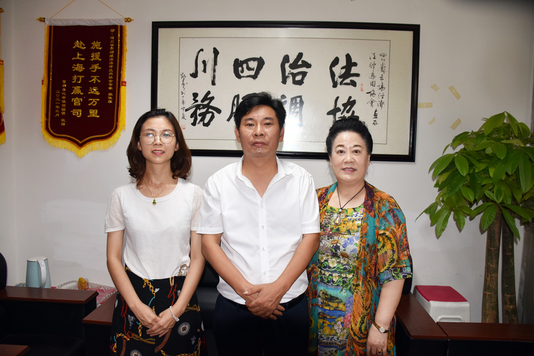 铁肩担道义 妙手追借款