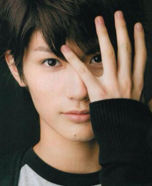 2020英年早逝的6位明星，每一位都有传奇经历，令