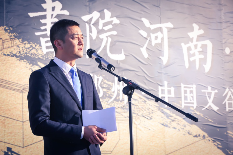 李亚鹏再成被执行人！超7000万元股权遭冻结，多年地产大亨梦难圆