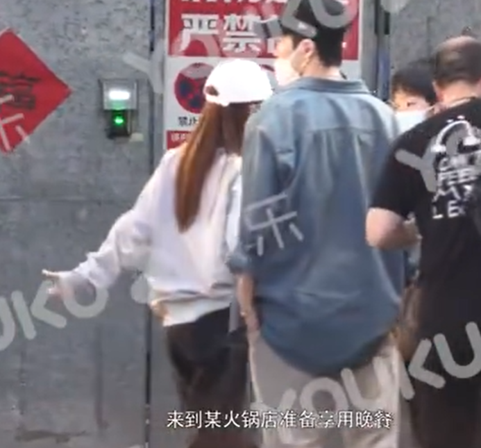 邓紫棋与男友外出，两人疑已恋爱长跑6年，男方是造型师曾入狱