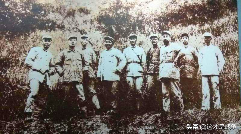 看看毛主席逆境时的作为，就会明白，“历史选择了毛主席”是必然