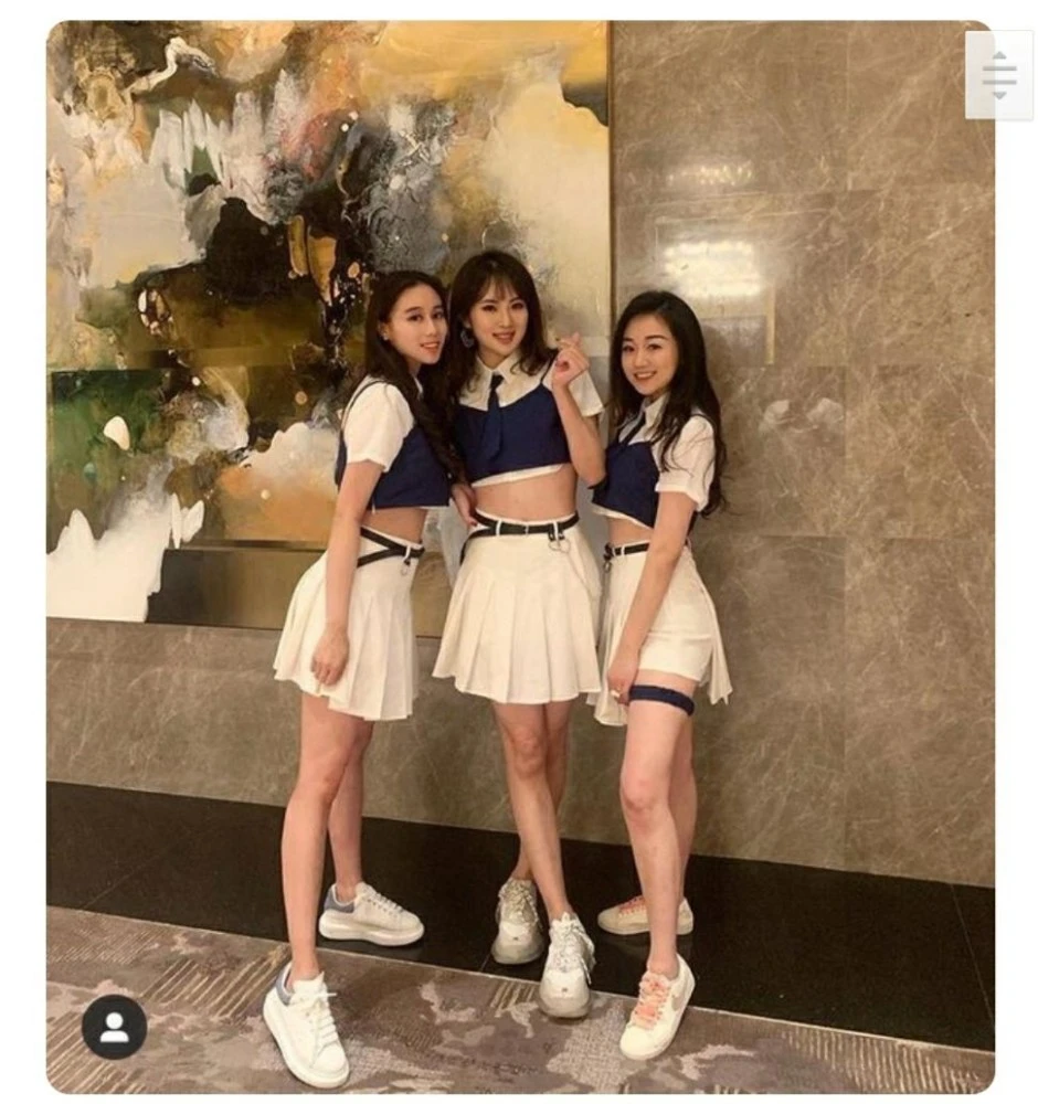 孟晚舟还在远方，妹妹姚安娜却要出道？她们相