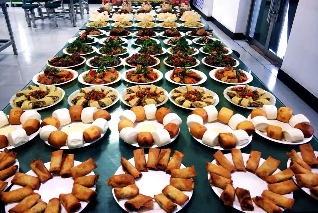 兵哥哥的“年夜饭”，看看哪个单位的伙食你最