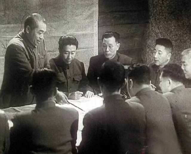 “双料少将”解方：美军眼中最难缠的对手，彭德怀叫他“诸葛亮”