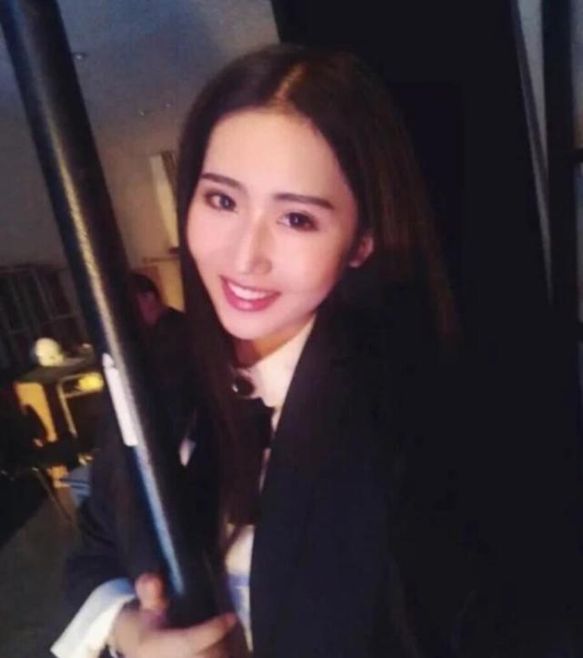 离婚|赵丽颖辟谣离婚传闻 浑水摸鱼下的恶意谣言恶劣